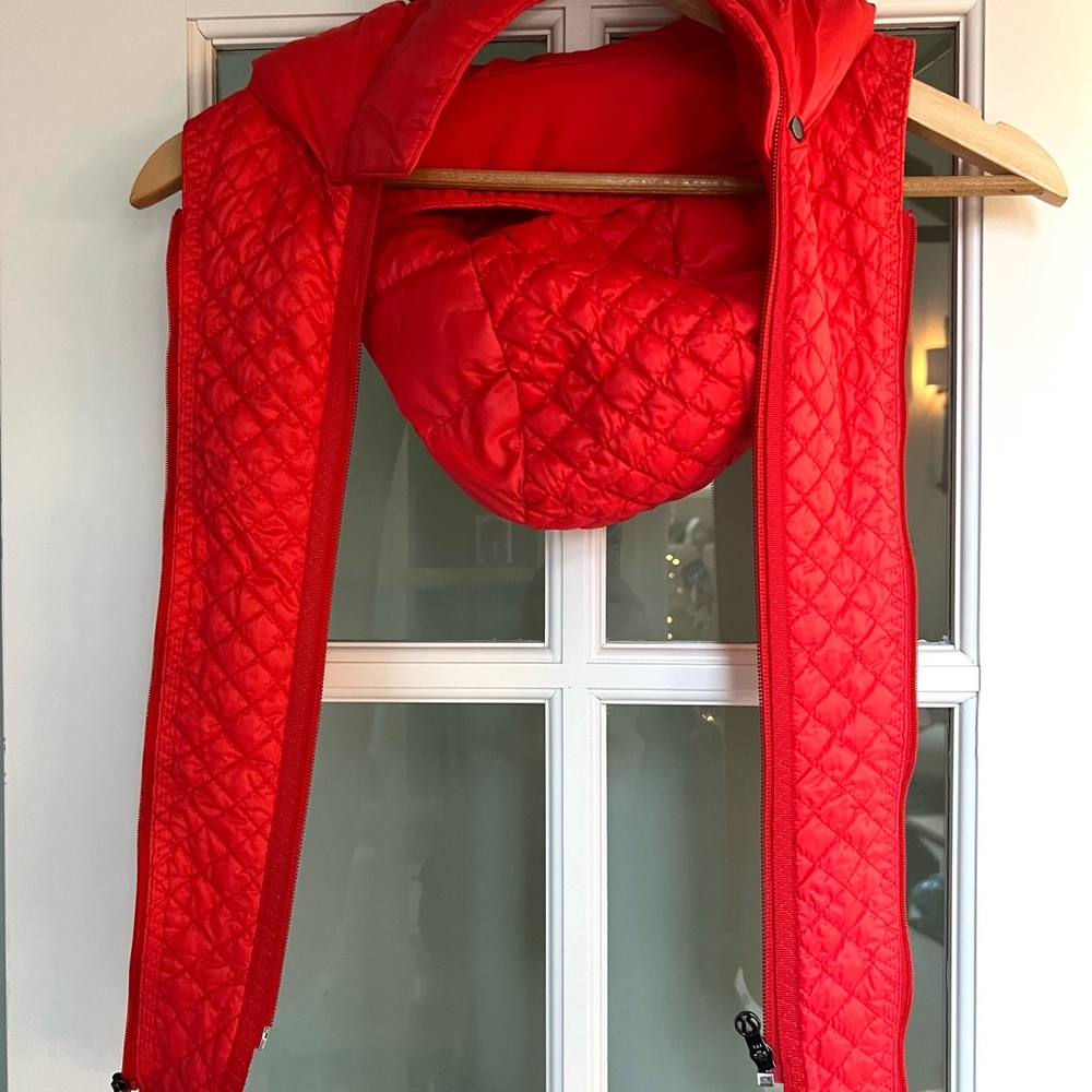 Lululemon Red Quilted Running Jacket - Picture 5 of 5